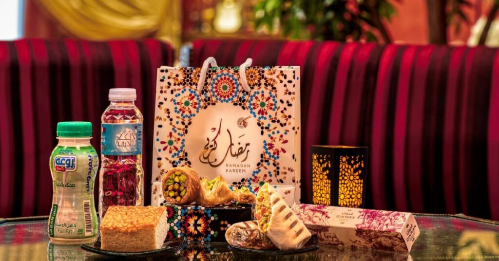 Qatar Airways to Offer Bespoke Iftar to Passengers on Flight and Lounges